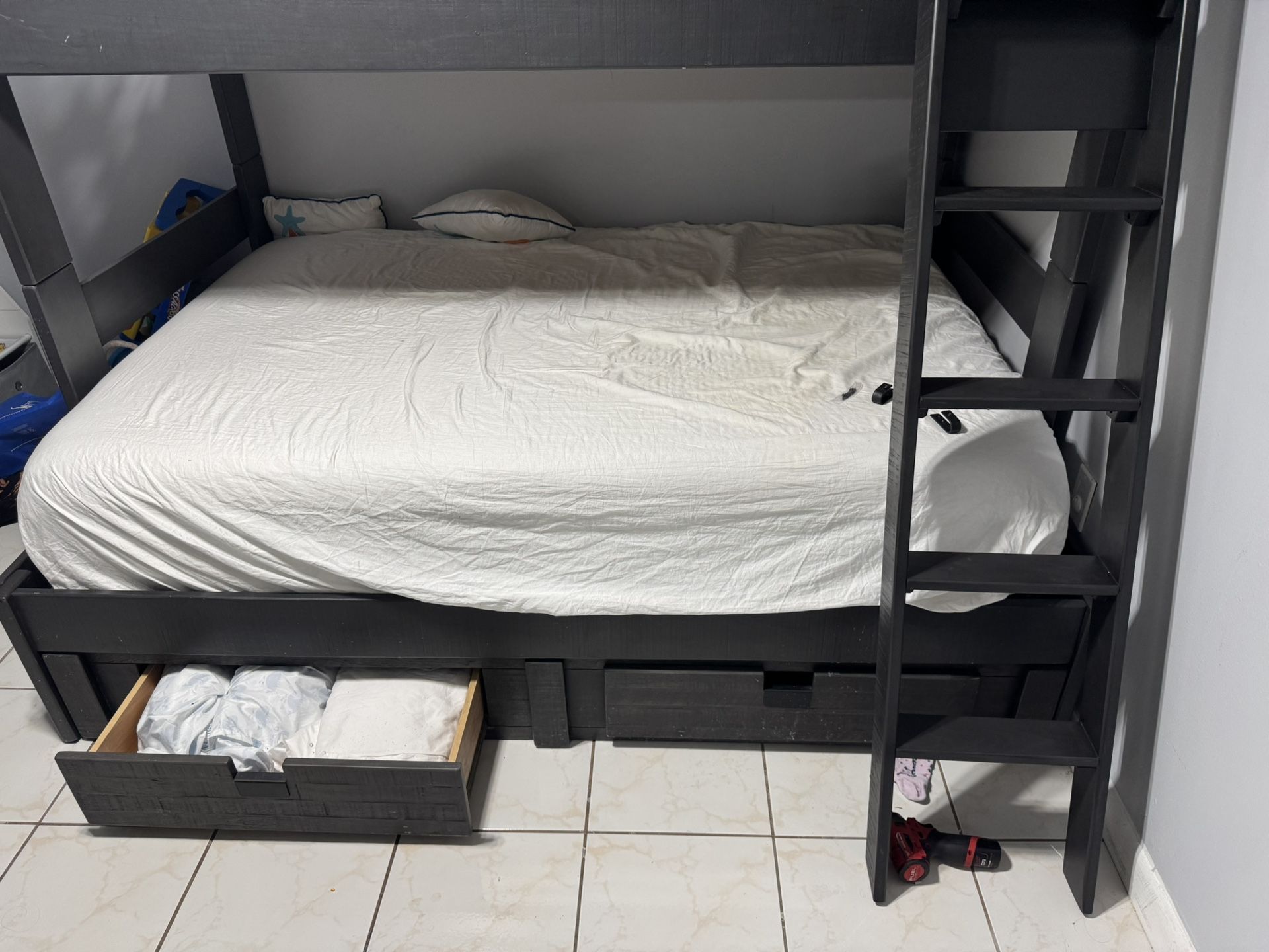 Twin /Full Bunk Bed Wood