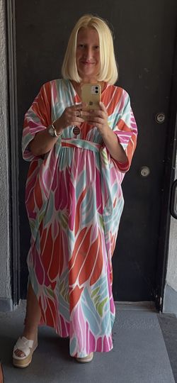 Natori Caftan Kaftan Aegean Dream M Size , pre owned , Like New White Blue Pink Coral Luxury