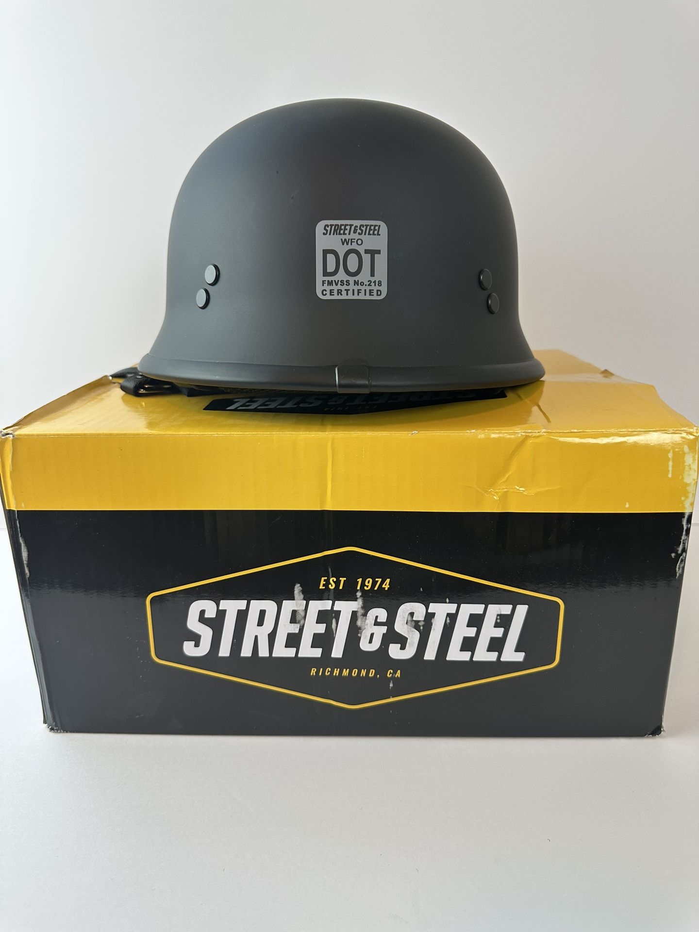 Street & Steel WFO 1/2 Helmet Matte Black