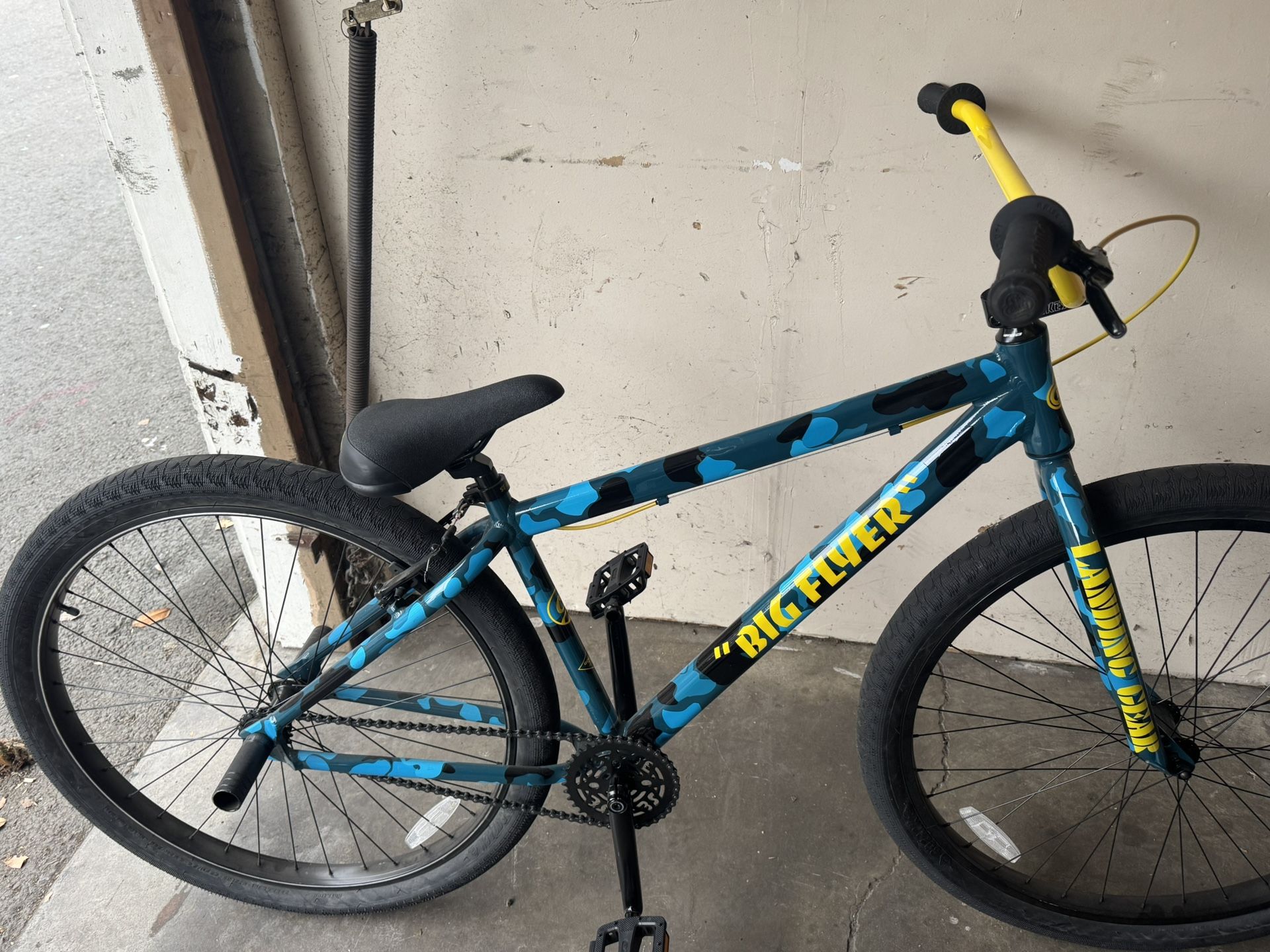 SE X City Grounds 2021 Big Flyer Limited Edition