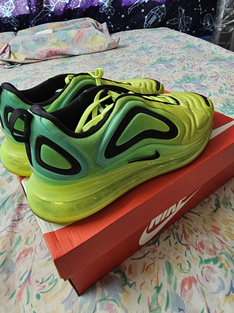 Nike Air Max 720 Volt Neon Green, Men Size 10
