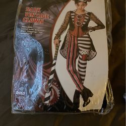 Costume