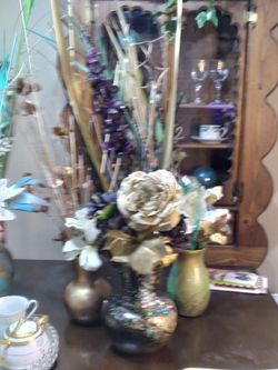 Flower.arraigment s With Hand Painted Vases