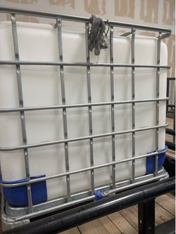 250 Gal Barrels