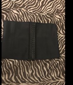 Waist trainer