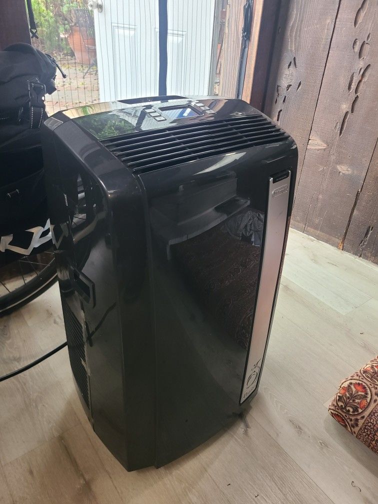 Delonghi Portable AC, Air Conditioner