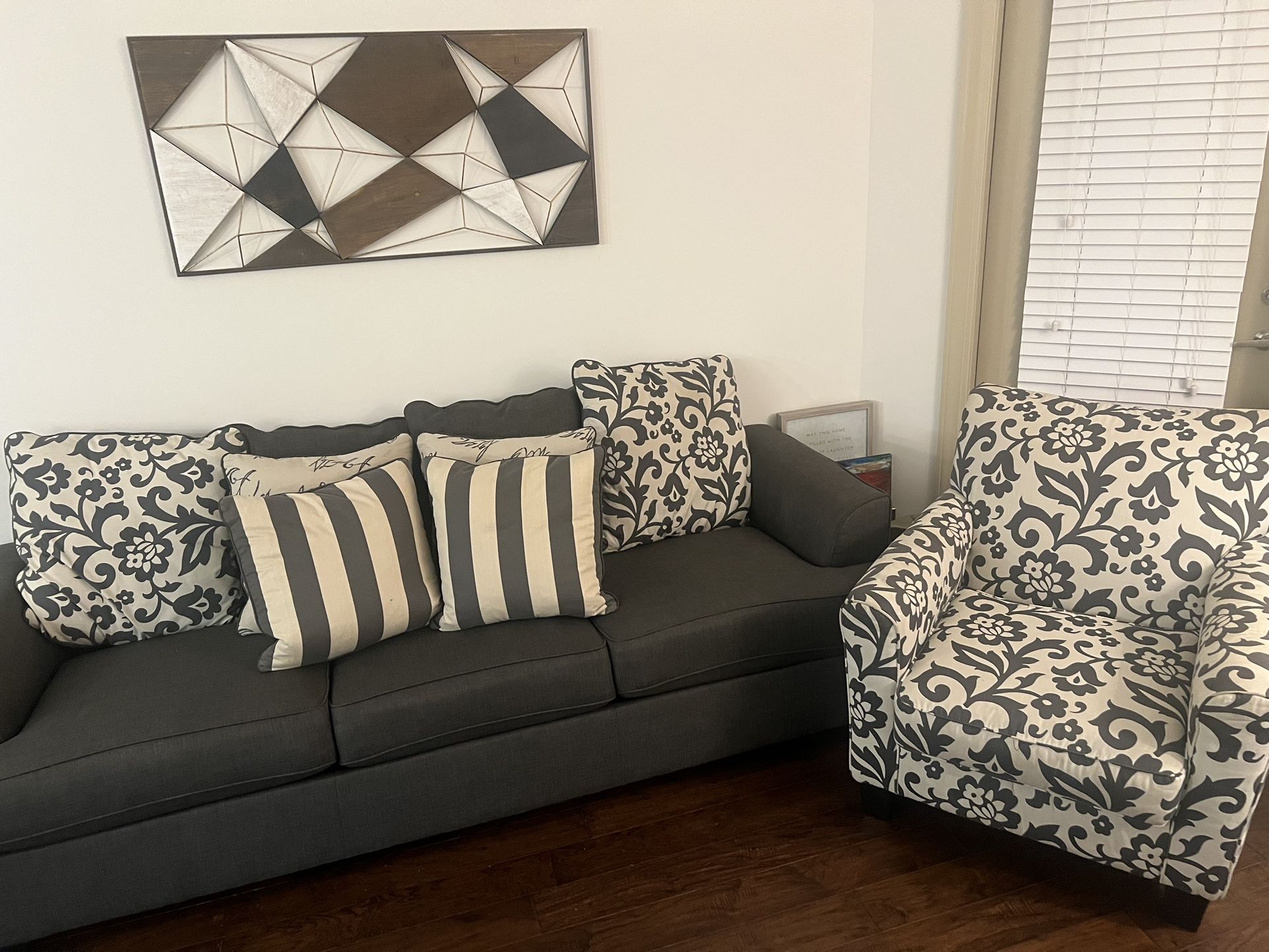 Sofa Mad Chair Combo