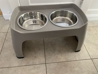 Elevated Double Diner Pet Feeder