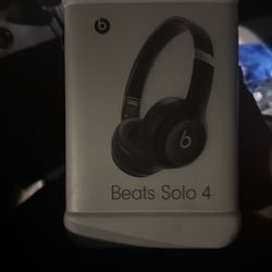 Beats Solo 4