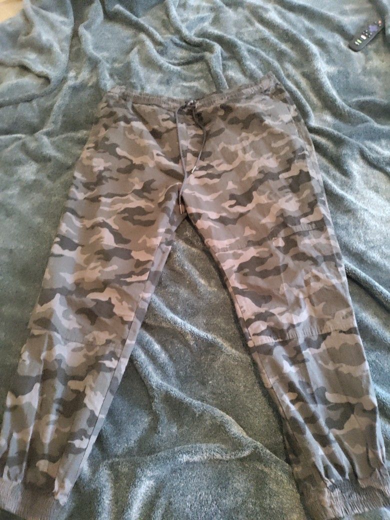 Camo Pants 3xl $10