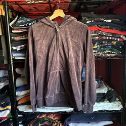 Velour Purple Nike Sweater size Large In Woman’s for $20 