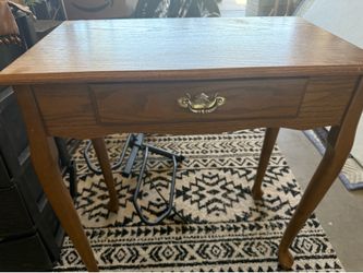 Make up vanity with chair