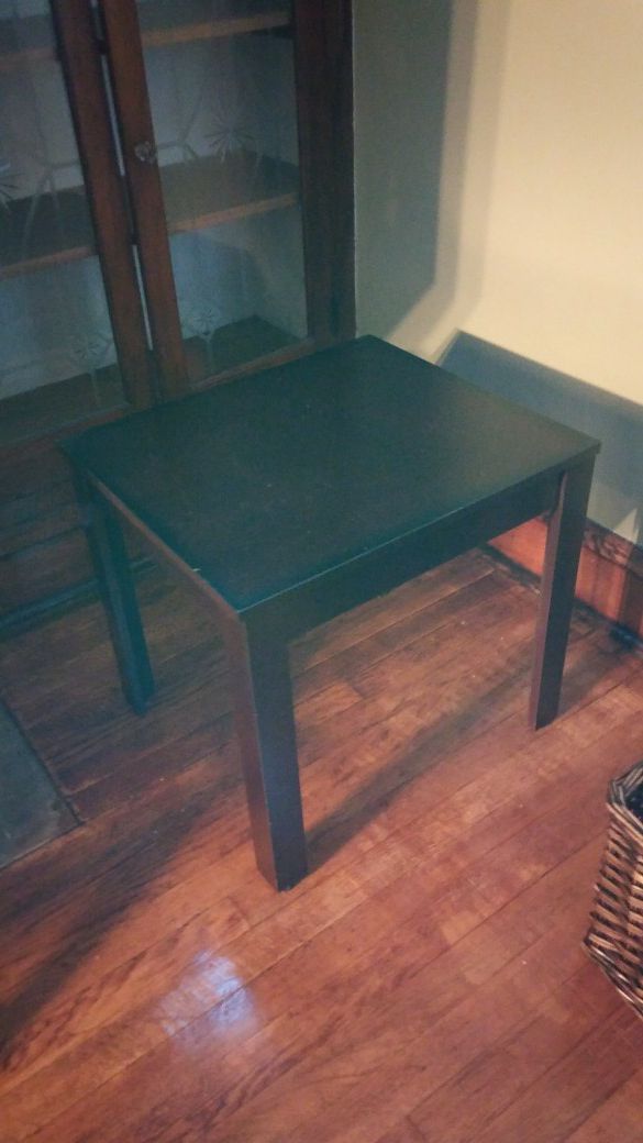 End tables and center table