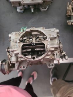 Six hundred c f m l debra carburetor