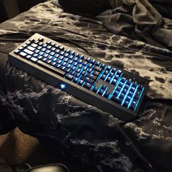 Razer Blackwidow CHROMA V2