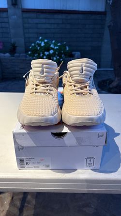 NEW Mind 092 Sneakers Size 8.5