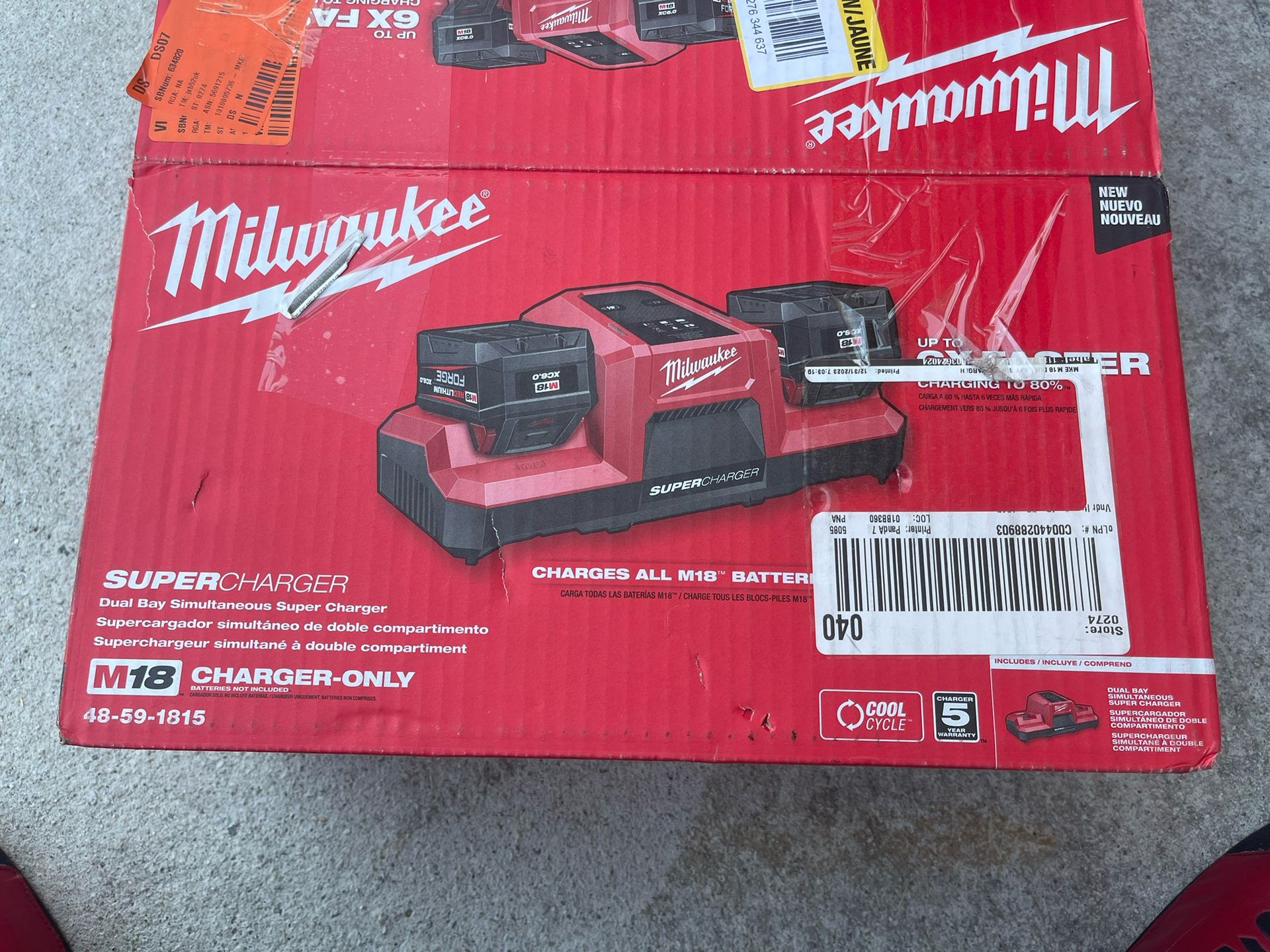 Milwaukee Dual Battery m18 Super Charger