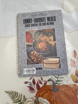 TupperWave Family-Favorite Meals Stack Cooking Book