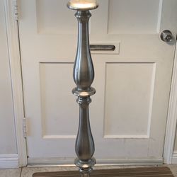 5 FT Lamp For Sale, PICK UP IN RESEDA