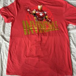 Disney Parks Marvel Avengers Iron Man Red Large Brand New T Shirt NWT