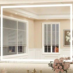 Keonjinn 40" X 32" LED Mirror With Defogger