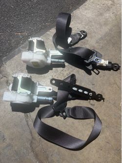 2016-2023 Toyota Tacoma Seat Belts
