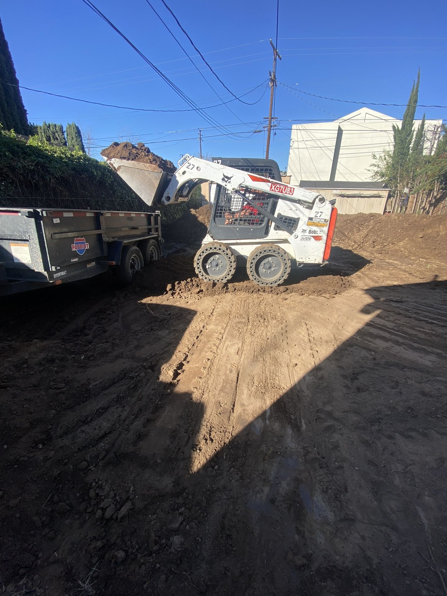 Dumpster Bobcat 4 Dirt