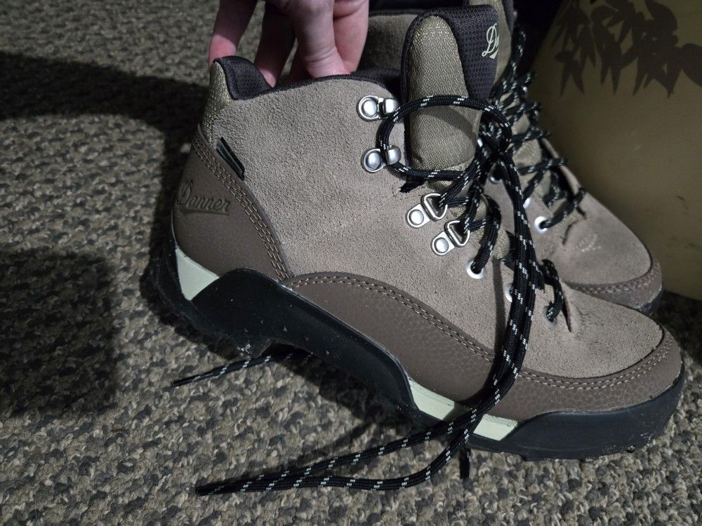 Danner Womens Hiking Boot