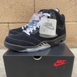 JORDAN 5 Metallic Reimagined