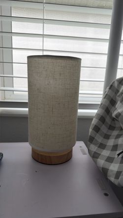Lámpara para mesa de noche