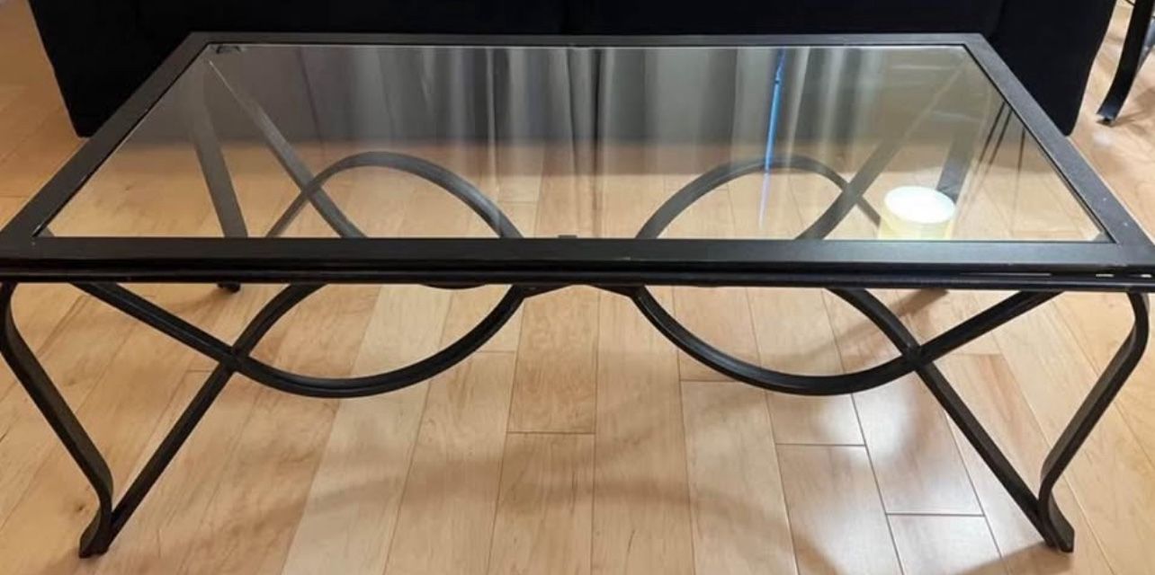Coffee Table & Two Matching Side Tables
