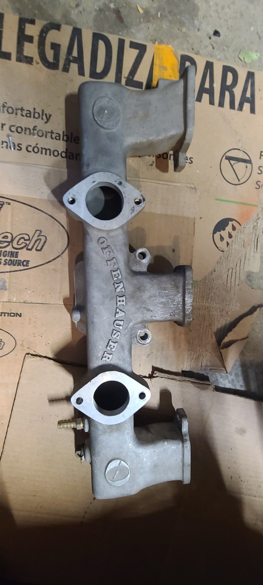Chevy 250 Offenhauser Dual Carb Intake Manifold