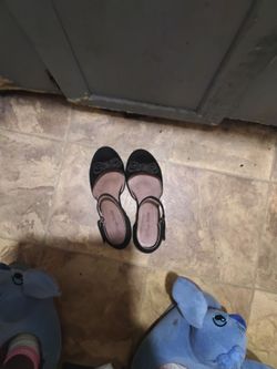 Size four. Brand sophia taylor. Black