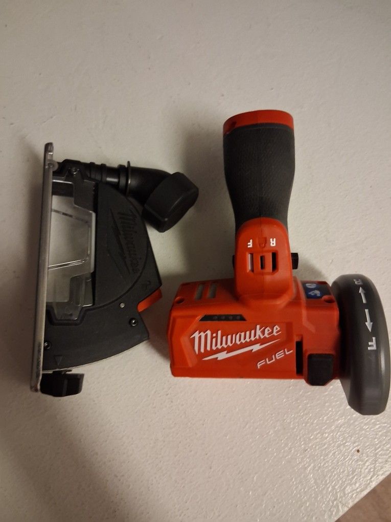 Milwaukee M12 FUEL 3 in. Cordless Brushless Compact Cut-Off Tool Tool Only