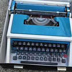 Typewriter 