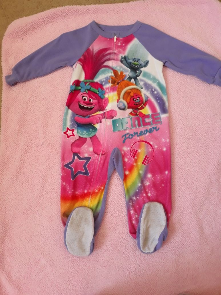 Trolls 2t footed pajamas