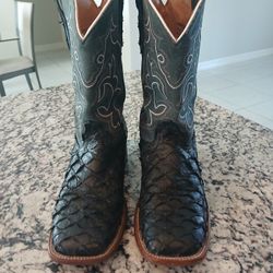 Pirarucu Boots / Let's Trade