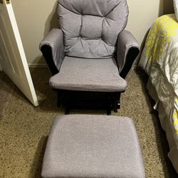 Nursing Chair 