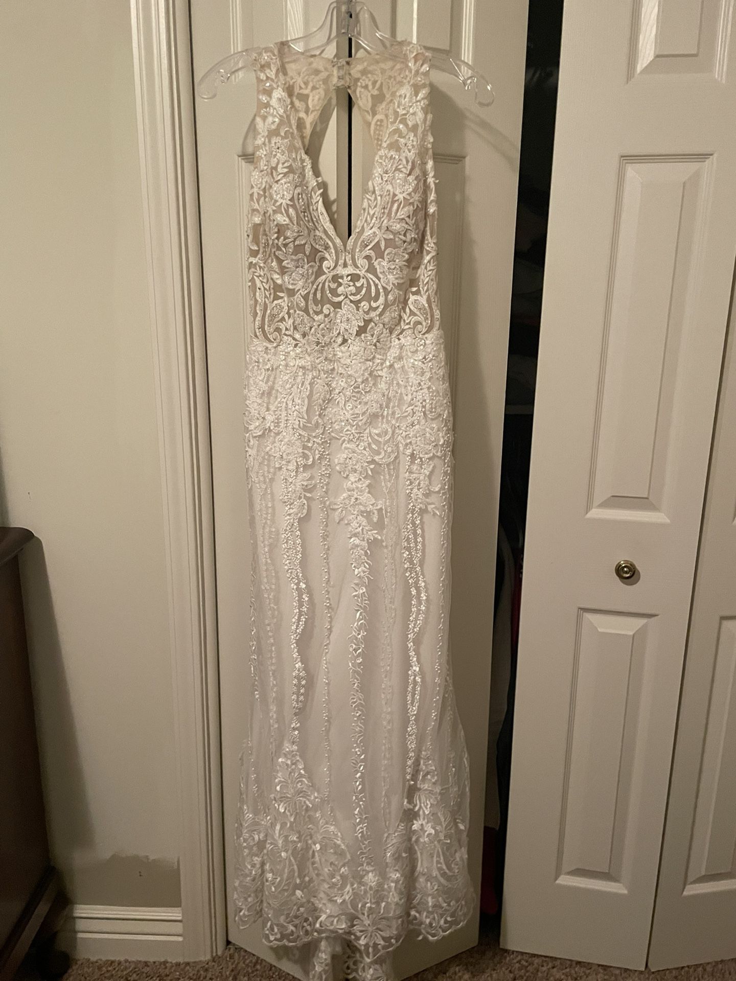 Beautiful Wedding Dress- Size 4 -6