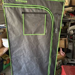Fully Kitted Grow Tent 