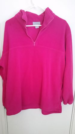 Fuschia colored quarter zip fleece jacket by Great Northwest clothing company size L