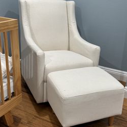 Nursery rocking Chair 