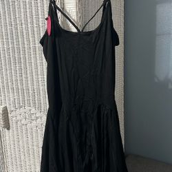 Women’s Black Sleeveless Sundress