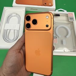 iPhone 17 pro max open box 256gb unlocked ( Liberado )