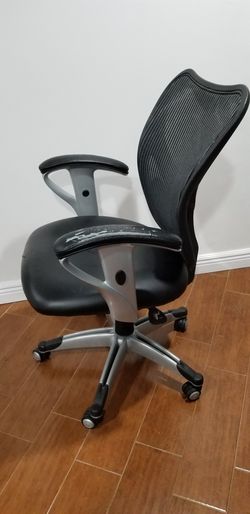 Leather Mesh Back Adjustable Office Chairs Black