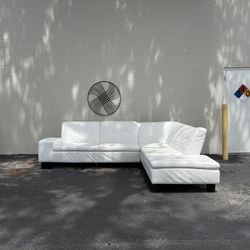 🔥Luxury W. Schillig White Leather Sectional – Modern, Sleek, and Comfortable!