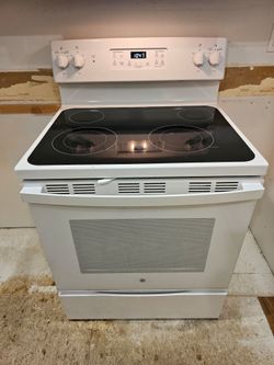 GE 4 BURNER STOVE/OVEN