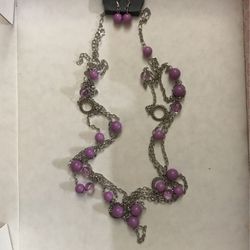 Unbelievably Priced Earring And Necklace Set