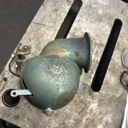 49 Ford F1 Horn
