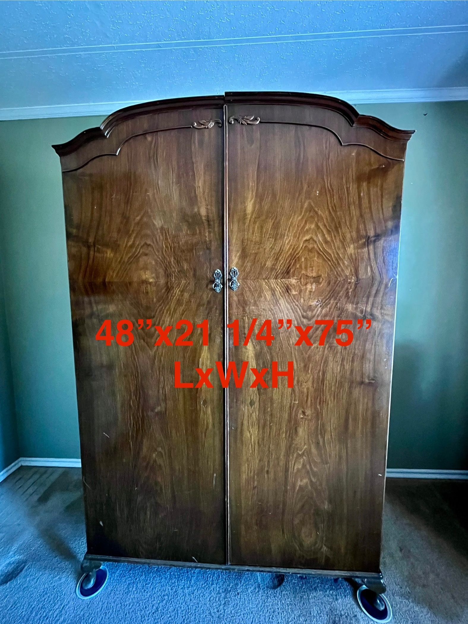 Armoire